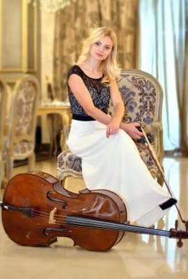 <a href="https://artistrelatedgroup.com/female-cellist-dubai-uae/" title="cellist dubai uae">Elena Cellist</a>